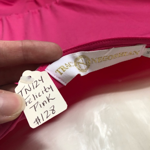 Boutique-Tracy Negoshian Felicity dress in pink - Picture 7 of 8